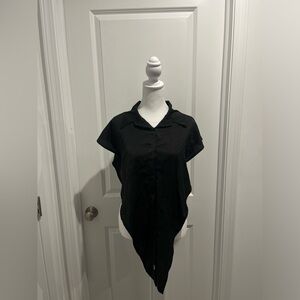 Sleeveless Open-sided Botton Down Top